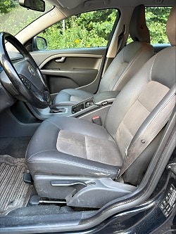 Volvo V70 8 of 9
