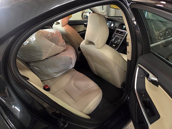 Volvo S60 17 of 20