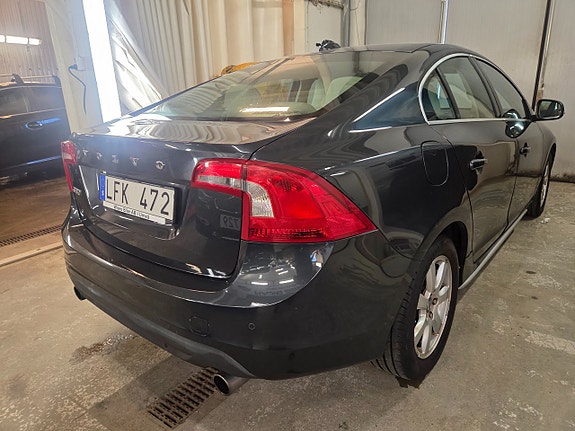 Volvo S60 11 of 20