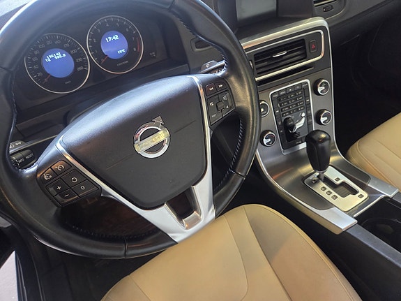 Volvo S60 13 of 20