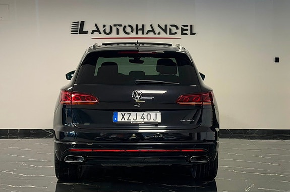 Volkswagen Touareg 5 of 30
