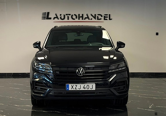 Volkswagen Touareg 2 of 30