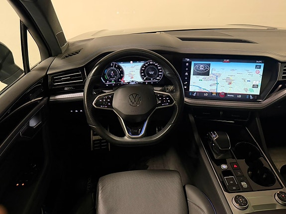 Volkswagen Touareg 19 of 30