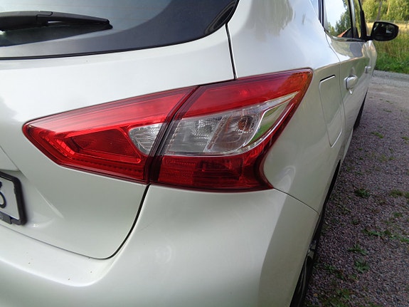Nissan Pulsar 15 of 30
