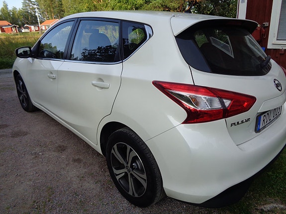 Nissan Pulsar 2 of 30