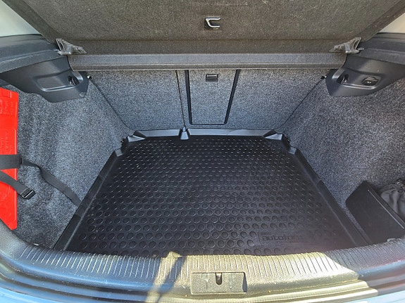 Volkswagen Golf I 12 of 12