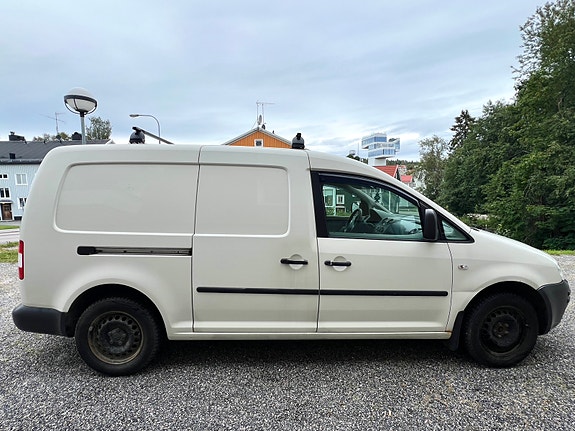 Volkswagen Caddy Maxi 2 of 17