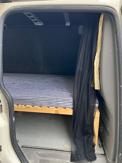 Volkswagen Caddy Maxi 12 of 17
