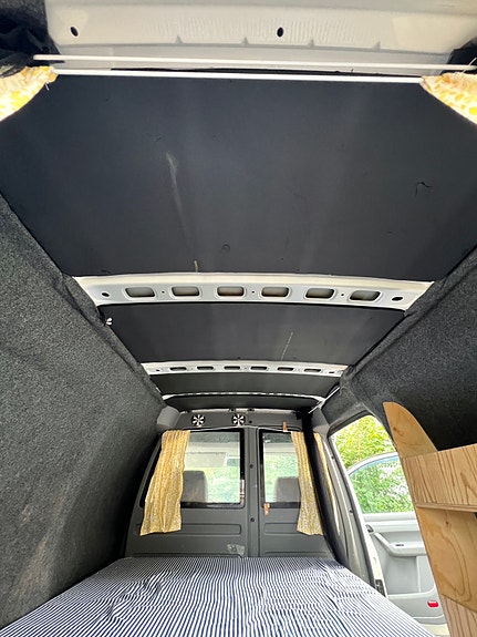 Volkswagen Caddy Maxi 9 of 17