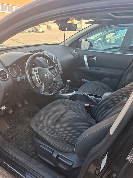 Nissan Qashqai 4 of 7