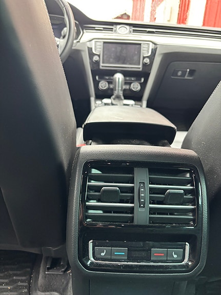 Volkswagen Passat Alltrack 5 of 5