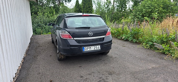 Opel Astra 4 of 11