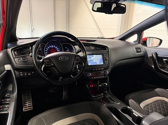 Kia Ceed 10 of 16