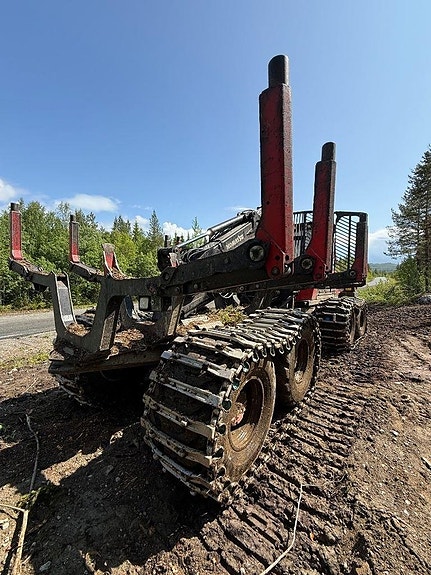 Komatsu 895 5 of 7