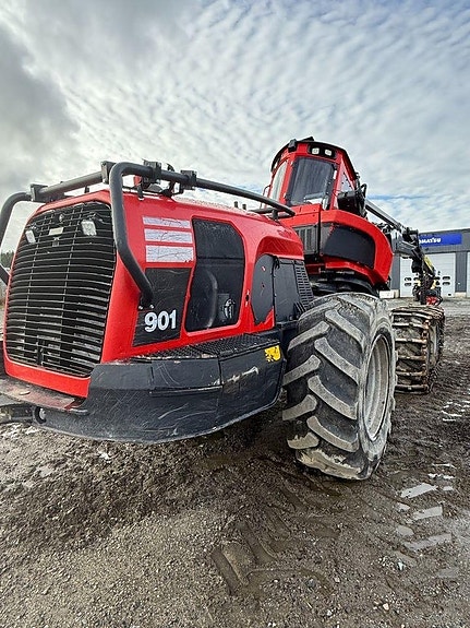 Komatsu 901 5 of 7