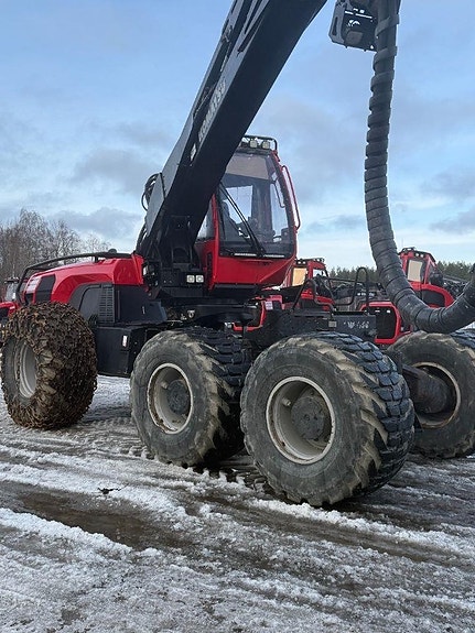 Komatsu 951 4 of 7