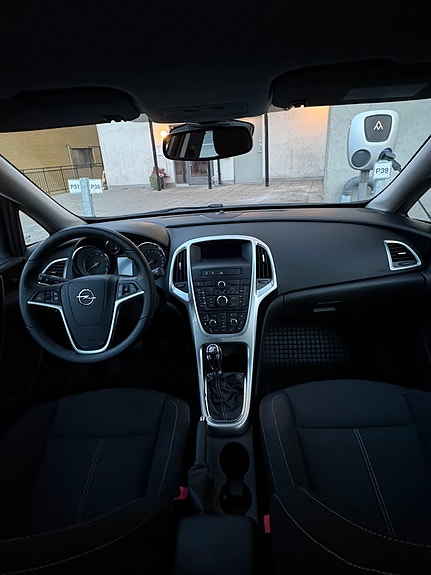 Opel Astra 5 of 5