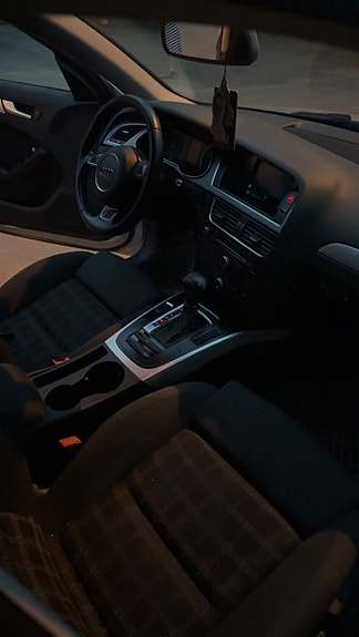 Audi A4 4 of 7