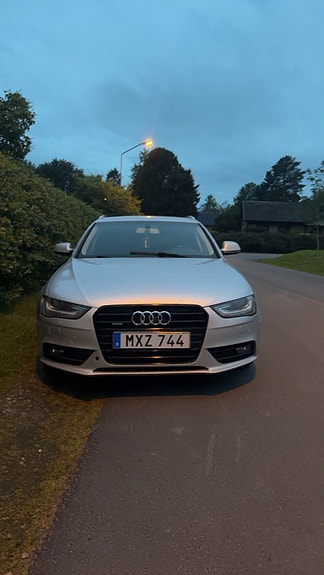 Audi A4 2 of 7
