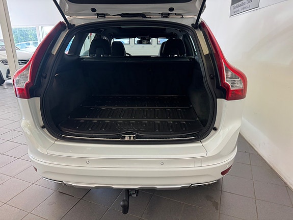 Volvo XC60 5 of 14