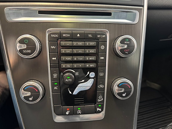 Volvo XC60 12 of 14
