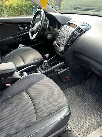 Kia Ceed 4 of 5