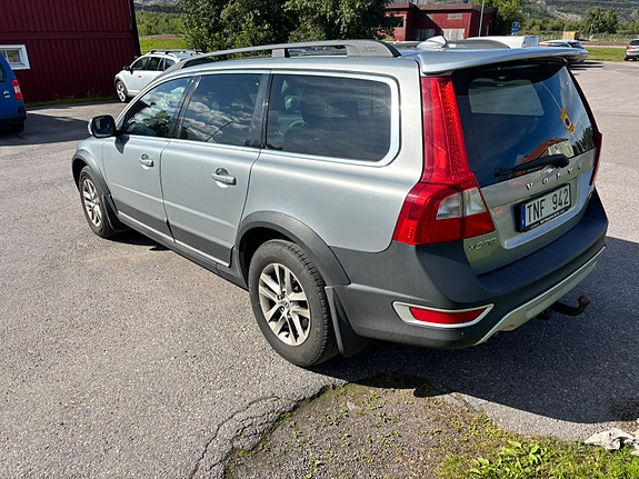 Volvo XC70 4 of 6