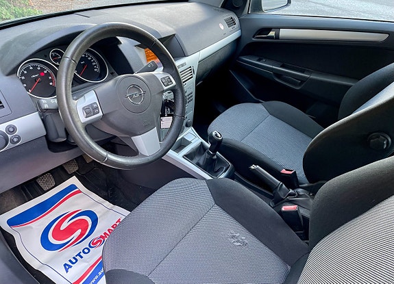 Opel Astra 5 of 8