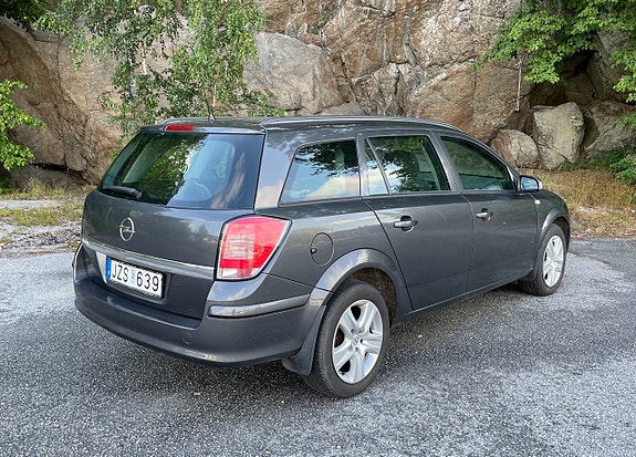Opel Astra 4 of 8