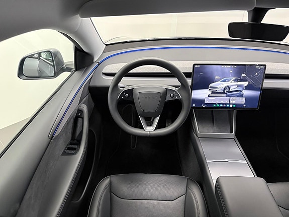 Tesla Model Y 12 of 19