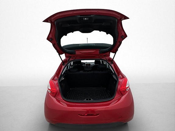 Peugeot 208 27 of 30
