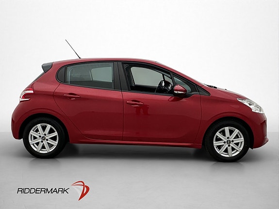 Peugeot 208 9 of 30