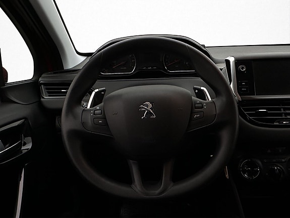 Peugeot 208 13 of 30