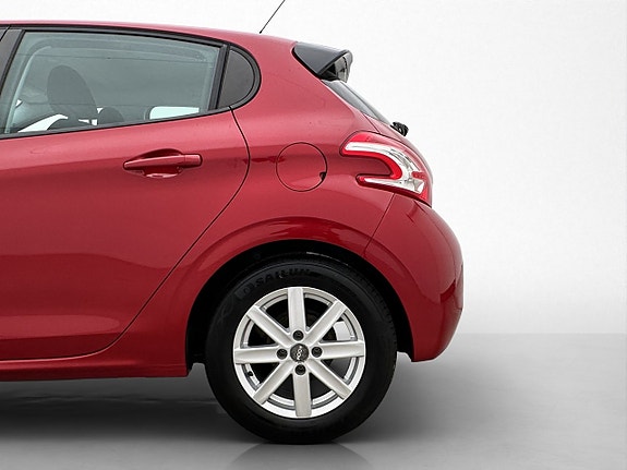Peugeot 208 29 of 30