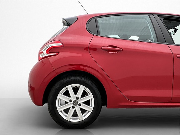 Peugeot 208 30 of 30
