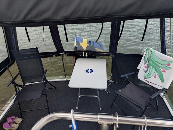 Carver 32 1990 21 of 30