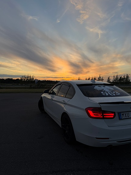 BMW 320d 6 of 9