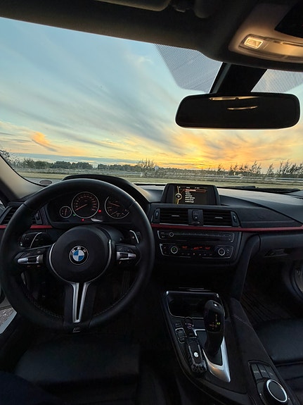 BMW 320d 8 of 9