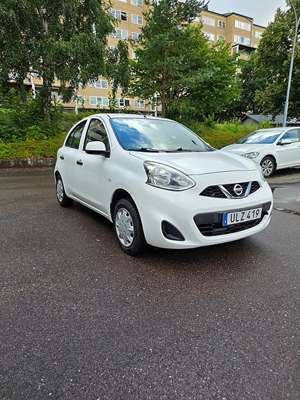 Nissan Micra 3 of 6