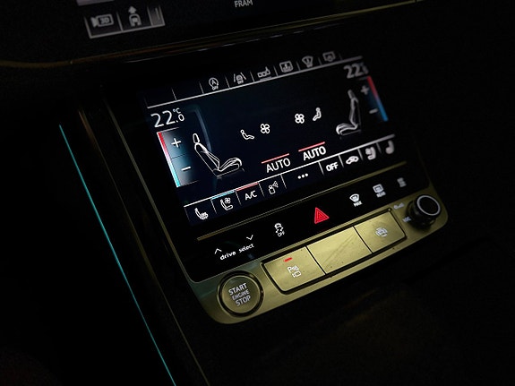 Audi A8 20 of 22