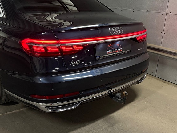 Audi A8 6 of 22