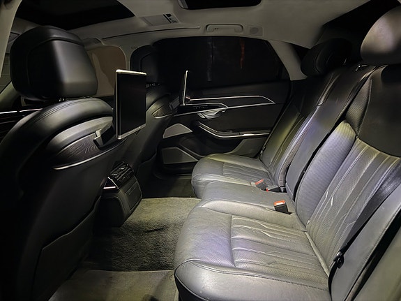 Audi A8 18 of 22