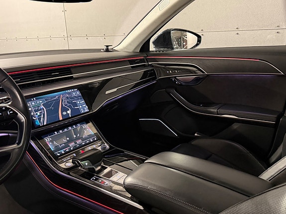 Audi A8 8 of 22