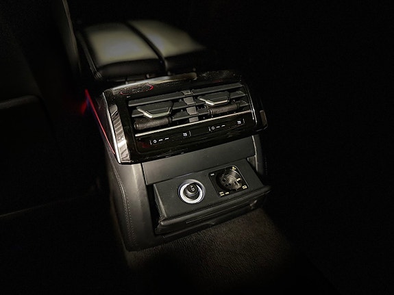 Audi A8 15 of 22