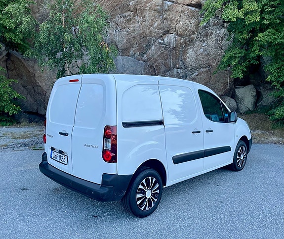 Peugeot Partner 4 of 9