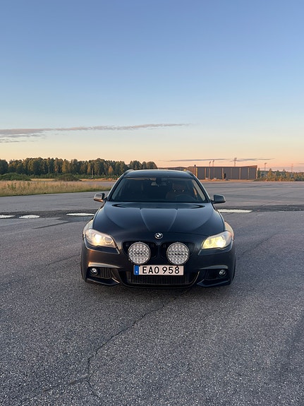 BMW 520d 4 of 10
