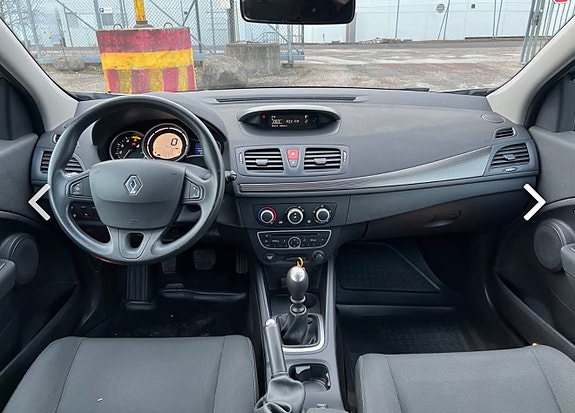 Renault Megane III 3 of 9