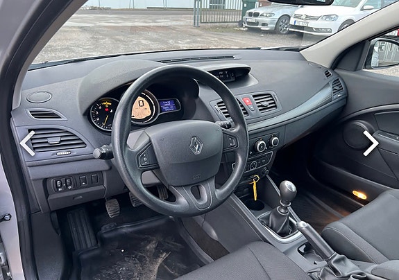 Renault Megane III 2 of 9