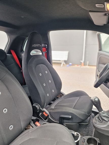 Abarth 595 4 of 6