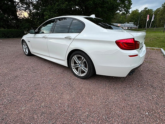 BMW 525d 5 of 8
